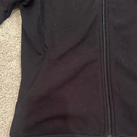 The North Face Classic Black Aurora Jacket - Picture 5 of 5